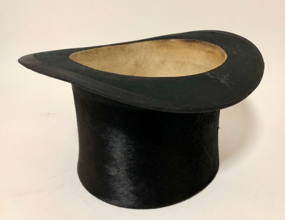 Antique Silk Top Hat in Leather Case View XI