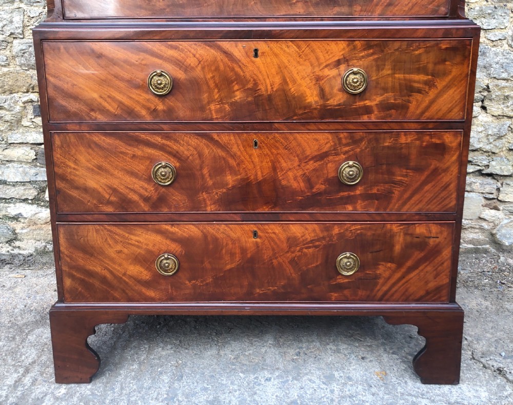 Georgian Mahogany Chest on Chest View VI