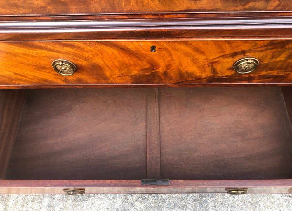 Georgian Mahogany Chest on Chest View XII