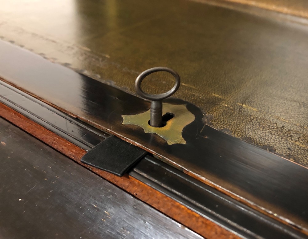 Superb Victorian Burr Walnut Writing Slope Box View XII
