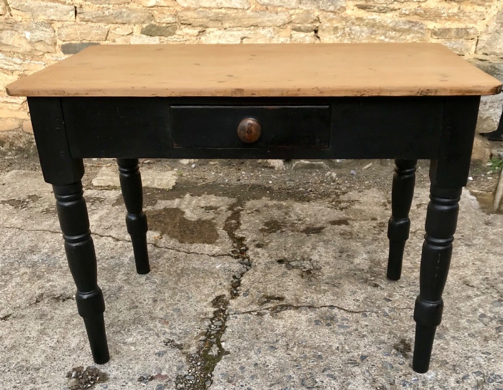 Small Victorian Pine Farmhouse Table