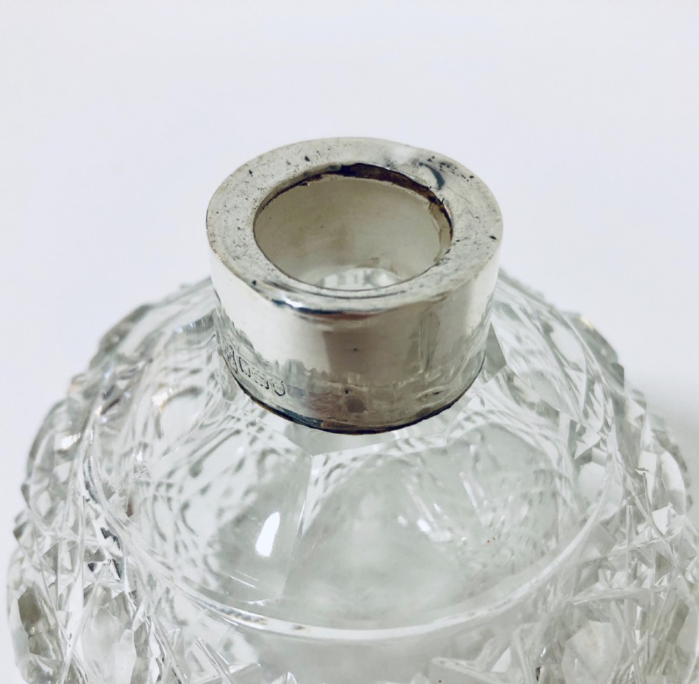 Large Antique Edwardian Cut Glass Scent Bottle with Solid Silver Collar View VI