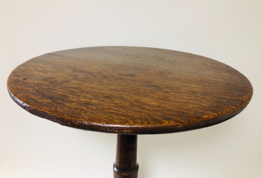Small Georgian Oak Round Tripod Table  View IX