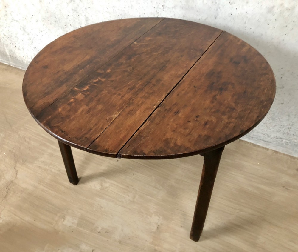 Large Antique Pine and Oak Cricket Table View III