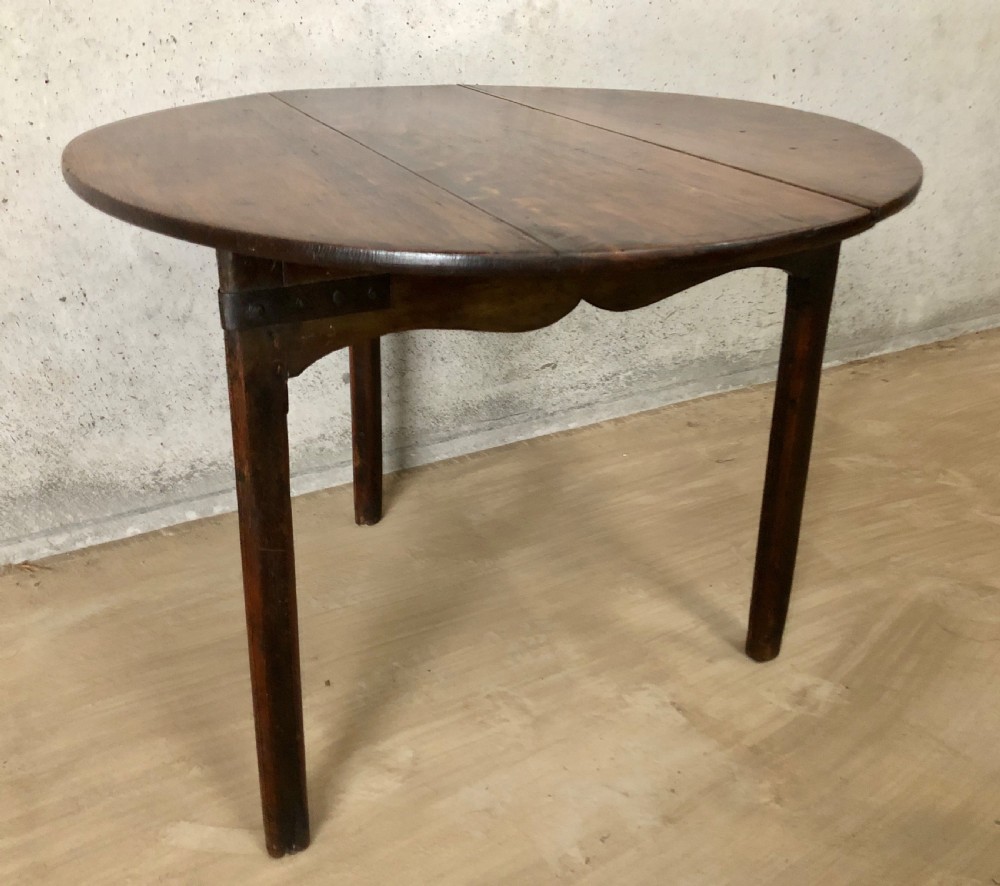 Large Antique Pine and Oak Cricket Table View X