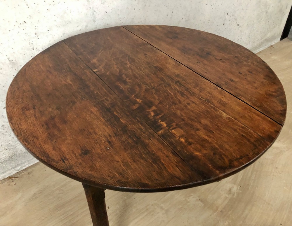 Large Antique Pine and Oak Cricket Table View XII