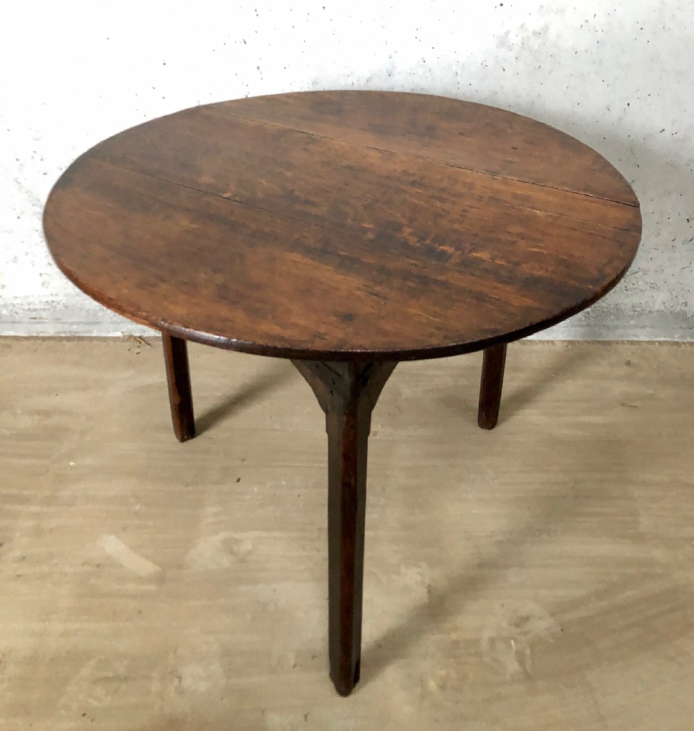 Large Antique Pine and Oak Cricket Table View XV