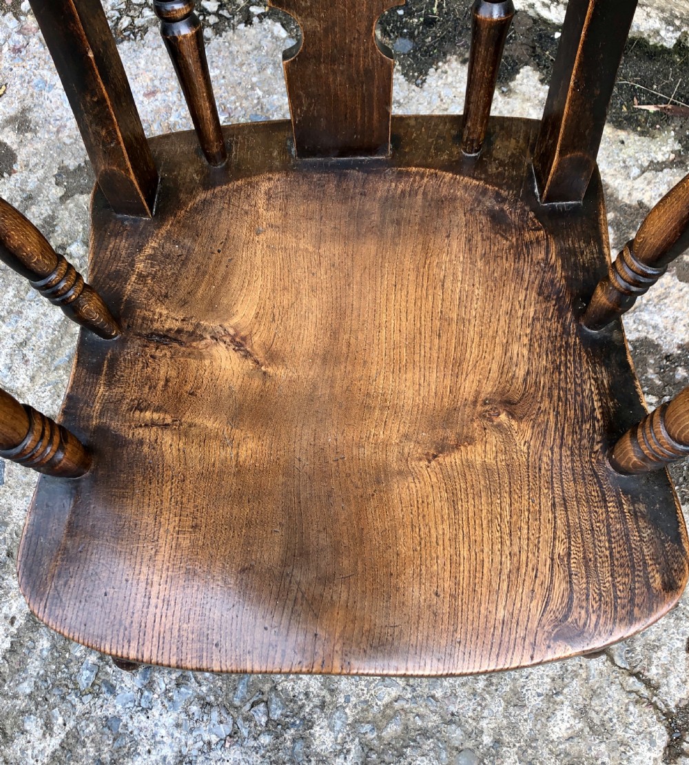 Antique Windsor Farmhouse Chair View XI