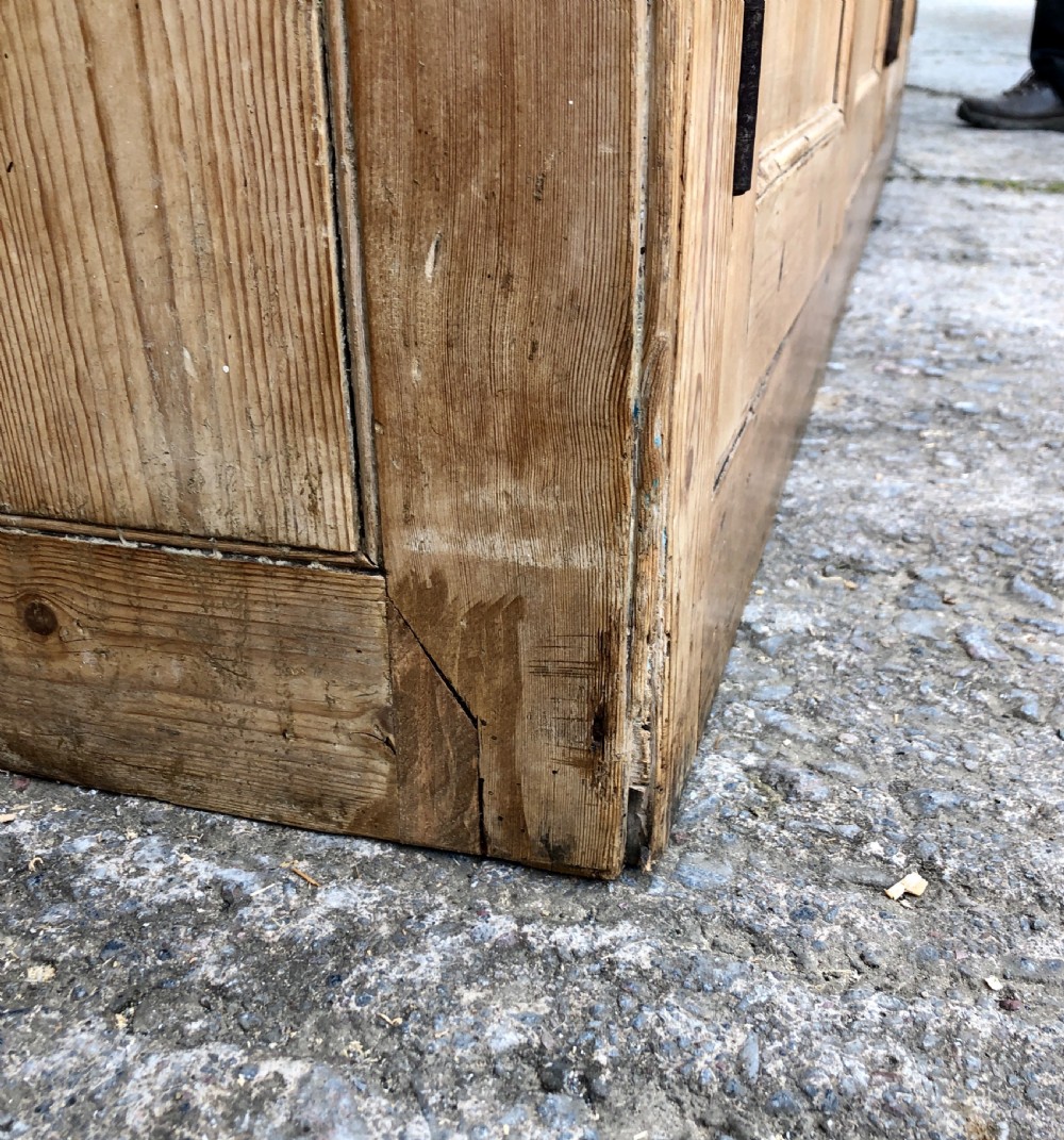 Huge Antique Georgian Pine Dresser View XVIII