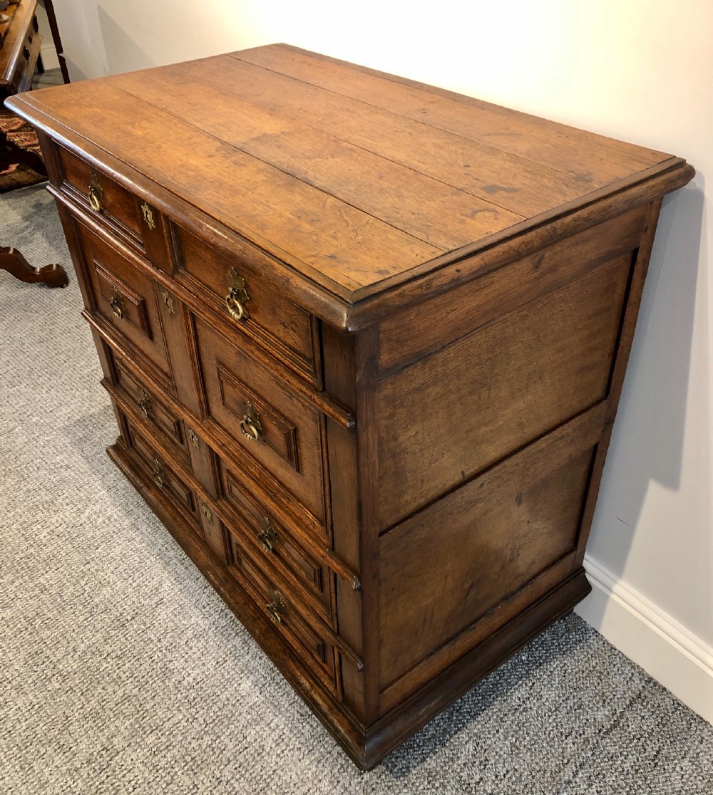 17th Century Oak Chest of Drawers View VII