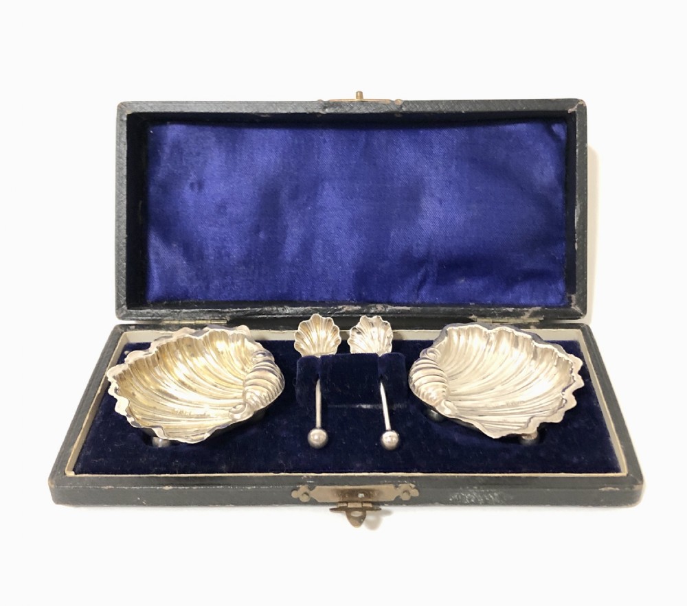Pair of Solid Sterling Silver Shell Salt Dishes and Spoons in Original Box
