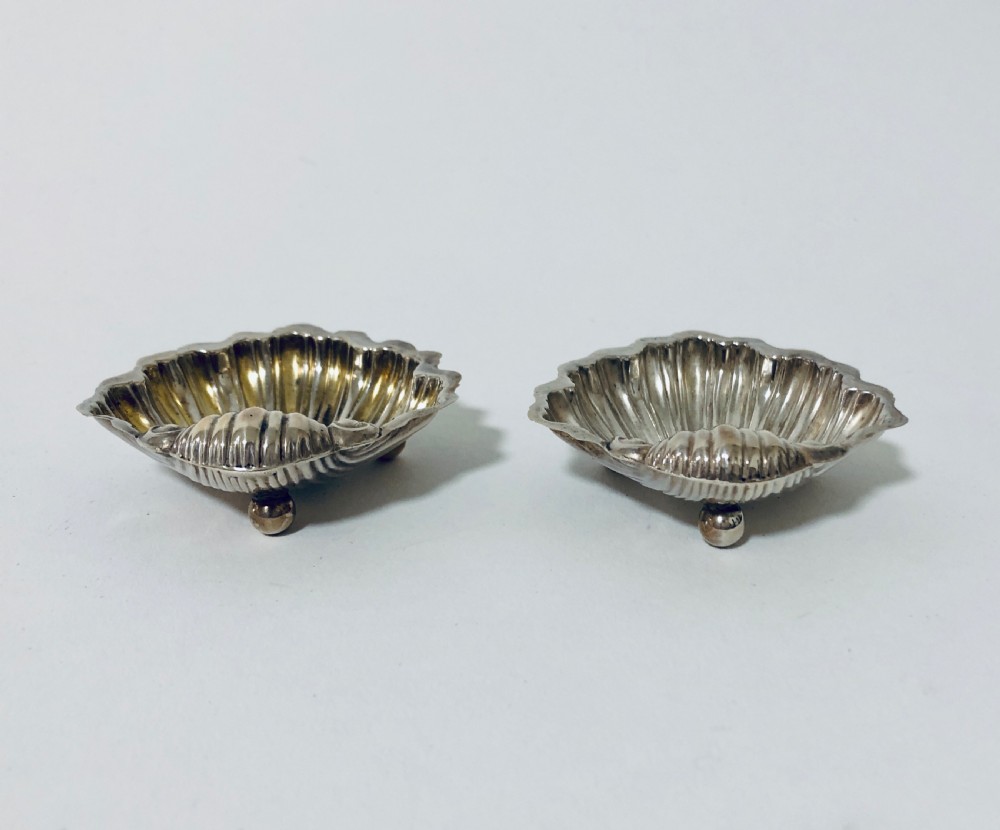 Pair of Solid Sterling Silver Shell Salt Dishes and Spoons in Original Box View XII