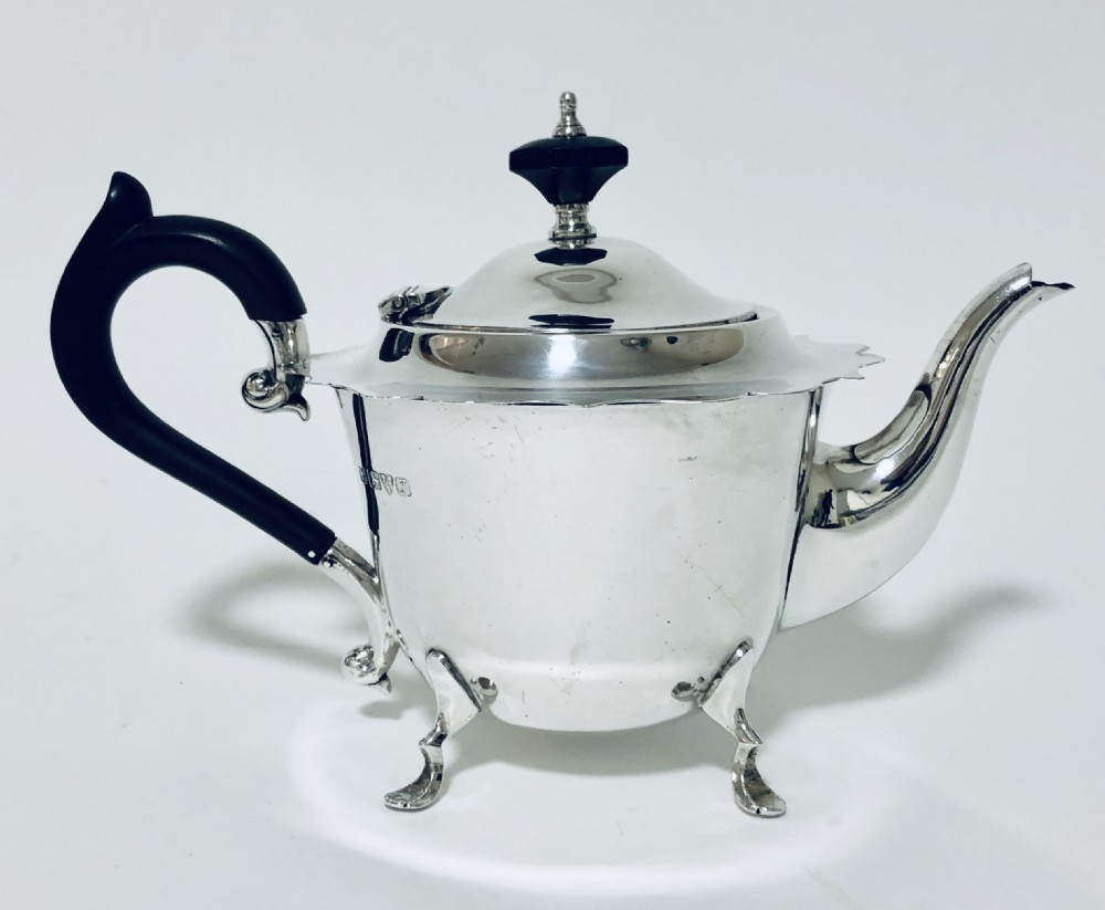 Antique Solid Silver Tea Pot Chester 1919