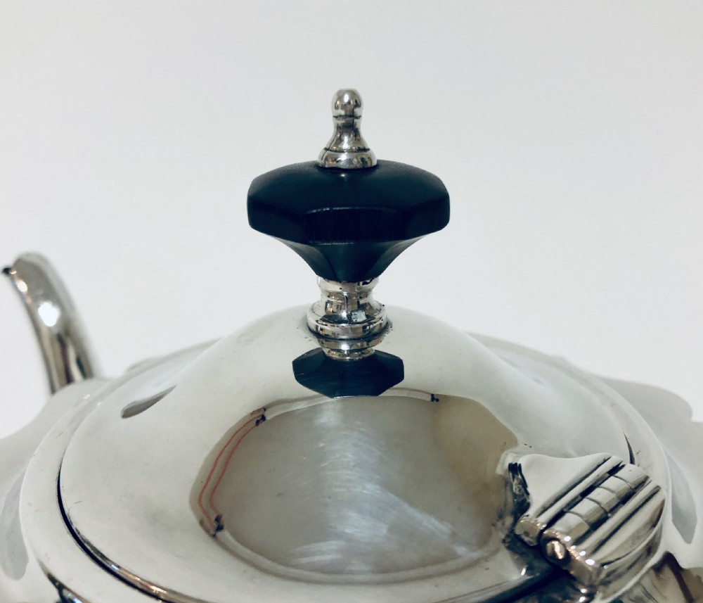 Antique Solid Silver Tea Pot Chester 1919 View VIII