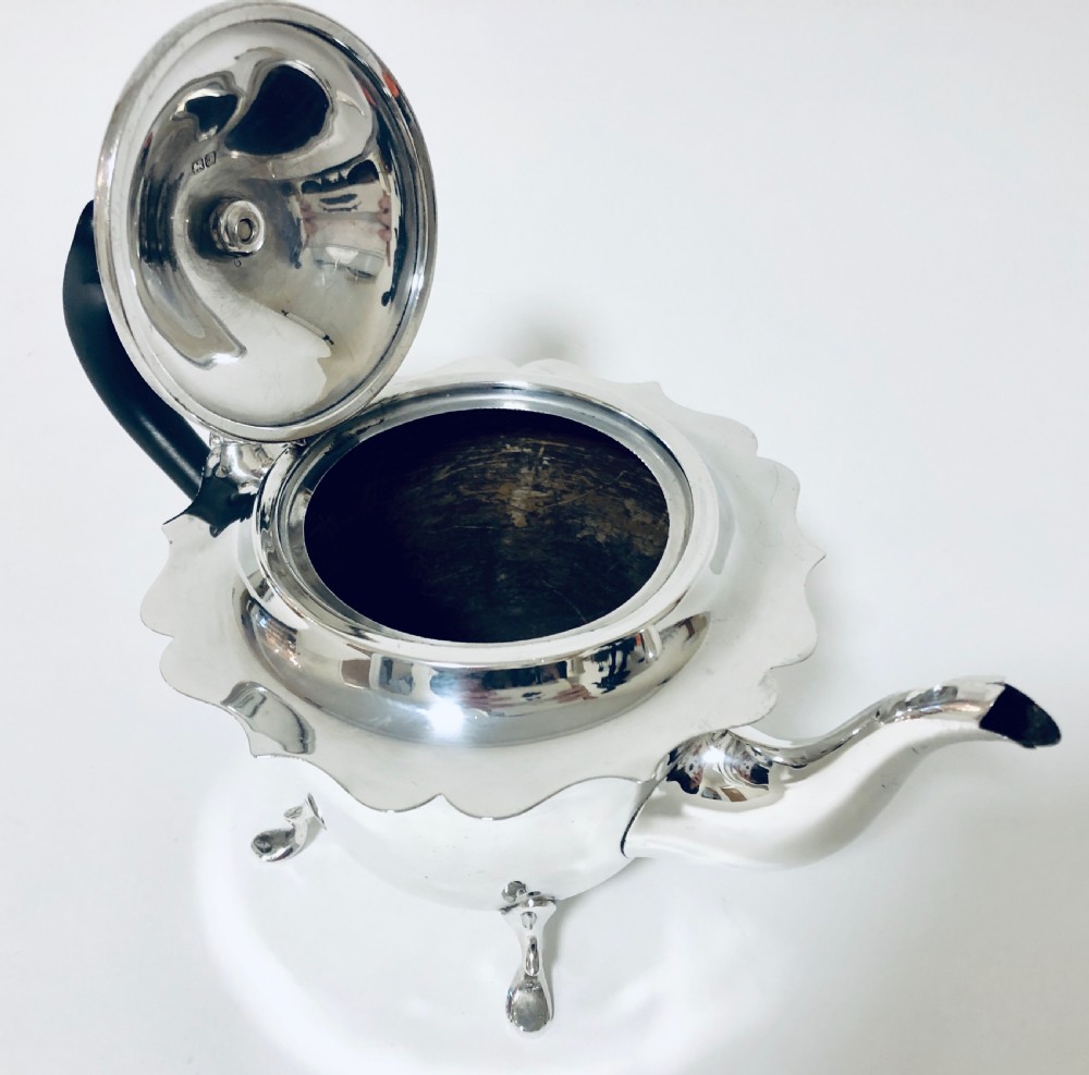 Antique Solid Silver Tea Pot Chester 1919 View IX