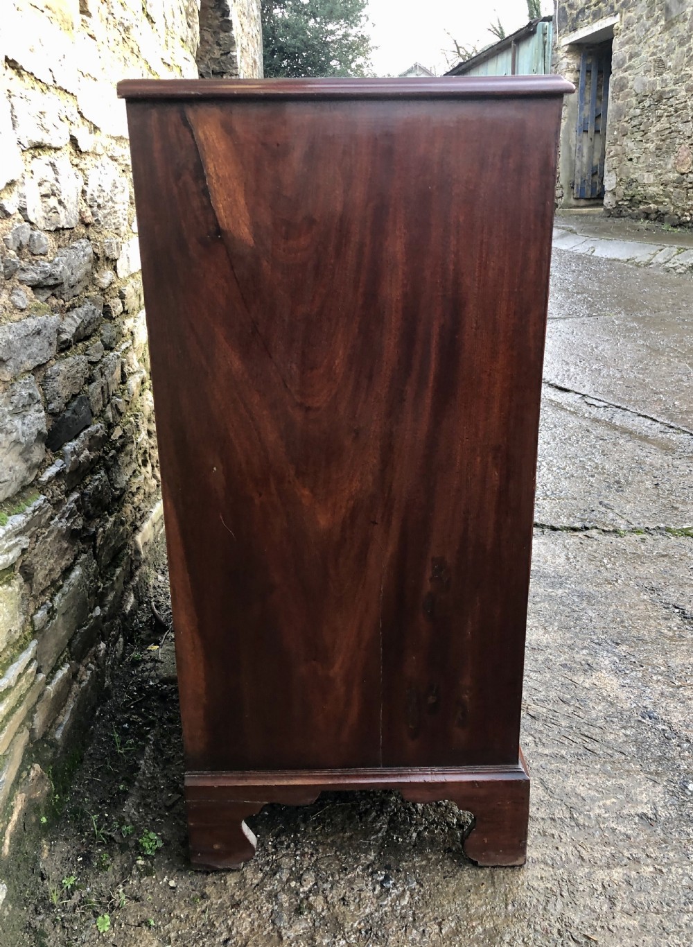 Georgian Mahogany Chest of Drawers View IV