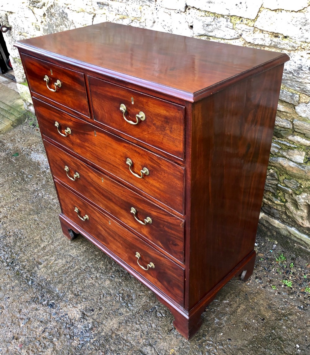 Georgian Mahogany Chest of Drawers View XIV