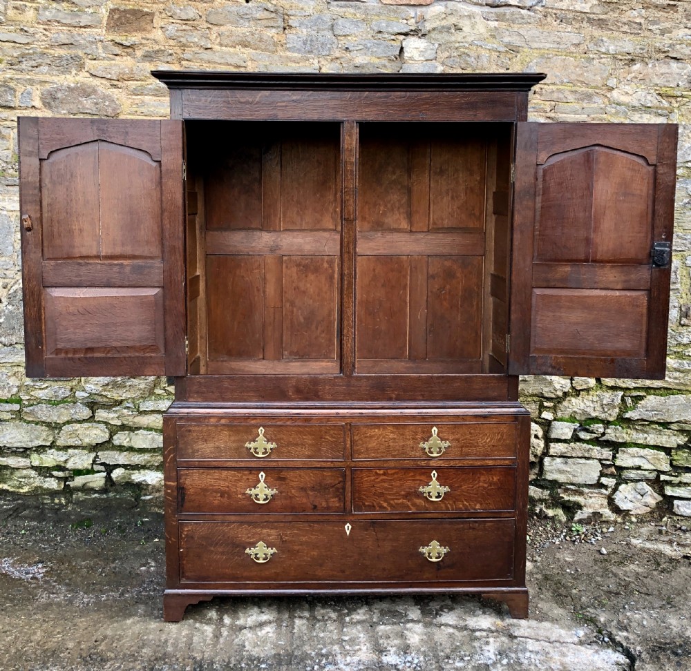 18th Century Oak Livery Cupboard Wardrobe View X
