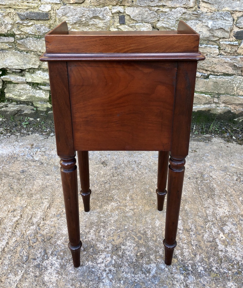 Early Victorian Mahogany Bedside Pot Cupboard View X