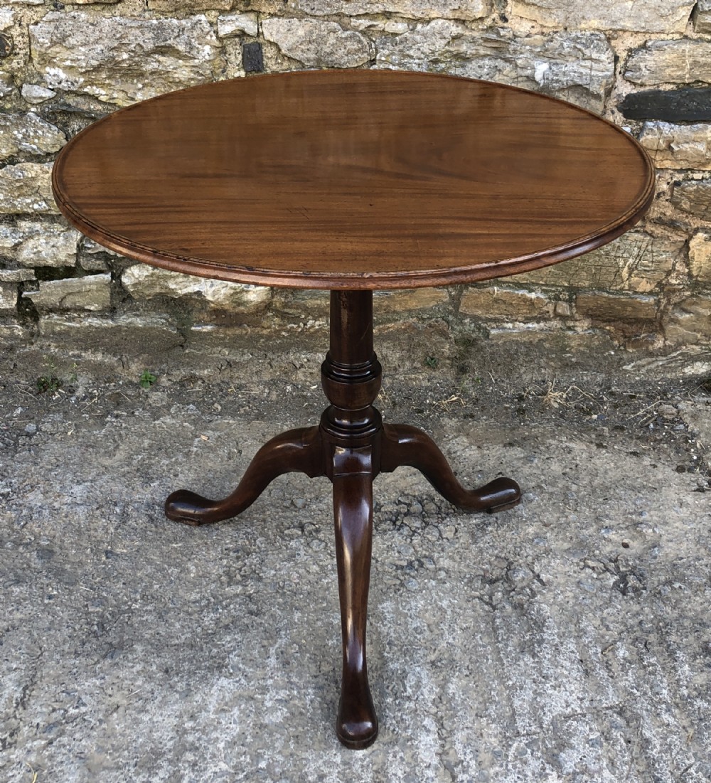 Georgian Mahogany Occasional Tilt Top Table 