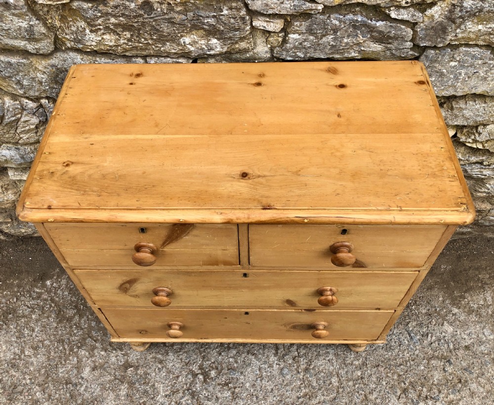 Small Victorian Pine Chest of Drawers View IV