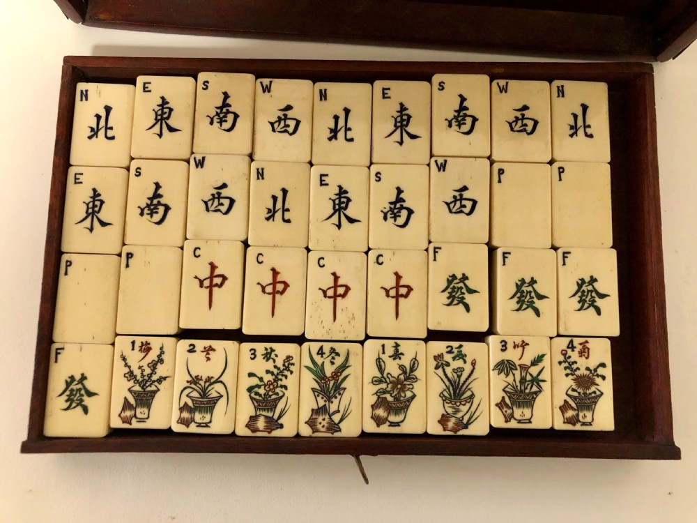 Antique Bone and Bamboo Mahjong Set in Original Box View X