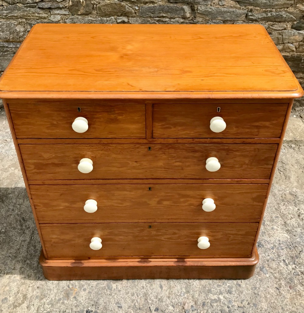 Victorian Pine Chest of Drawers View III