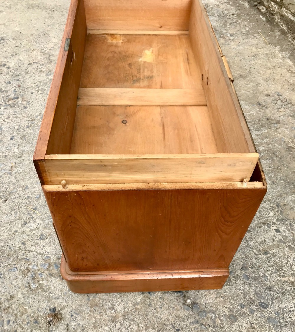 Victorian Pine Chest of Drawers View VII