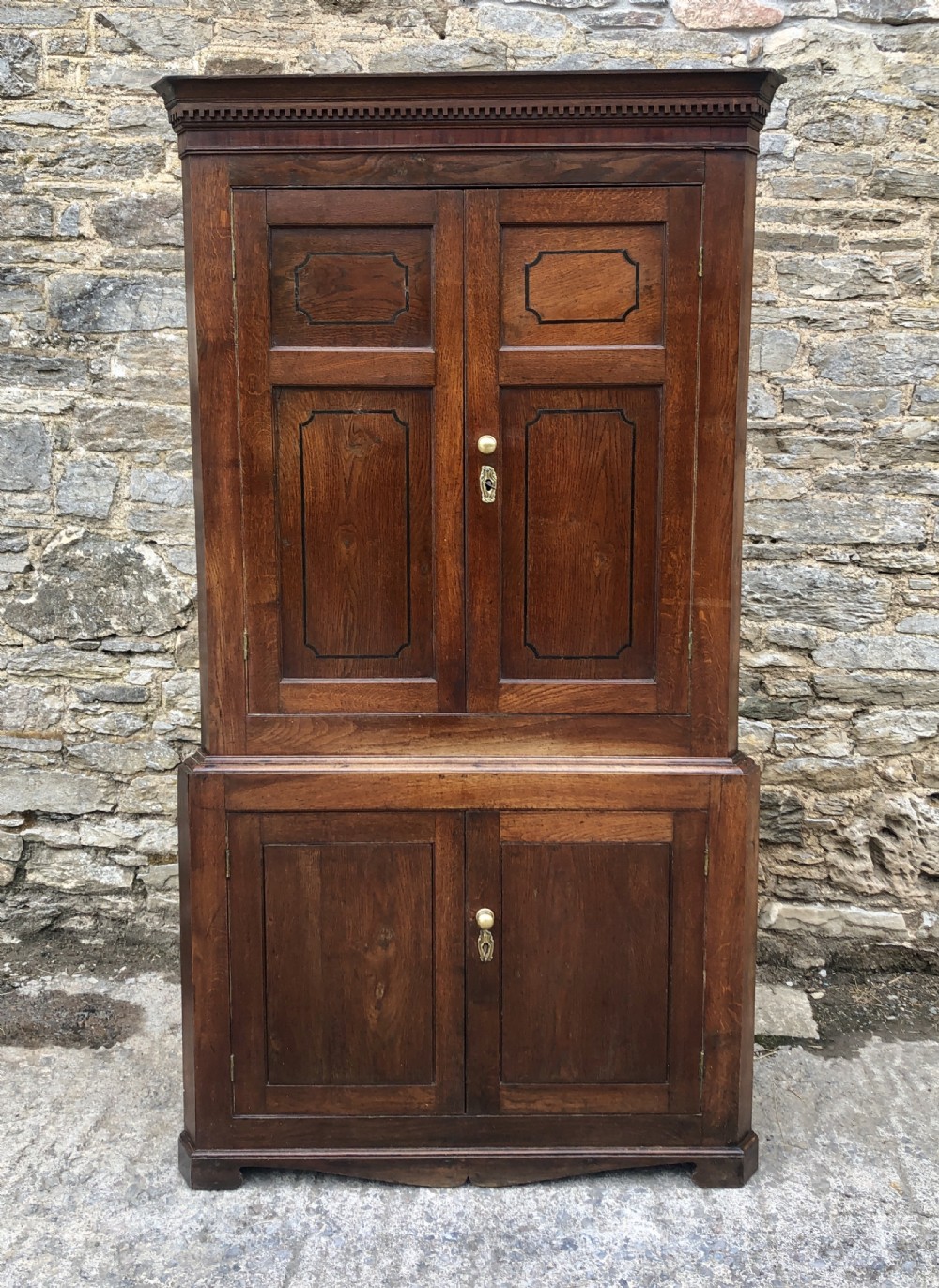 Large Georgian Oak Floorstanding Corner Cupboard 