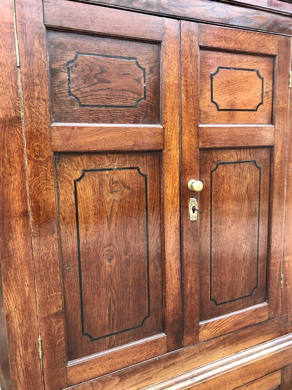 Large Georgian Oak Floorstanding Corner Cupboard  View VII