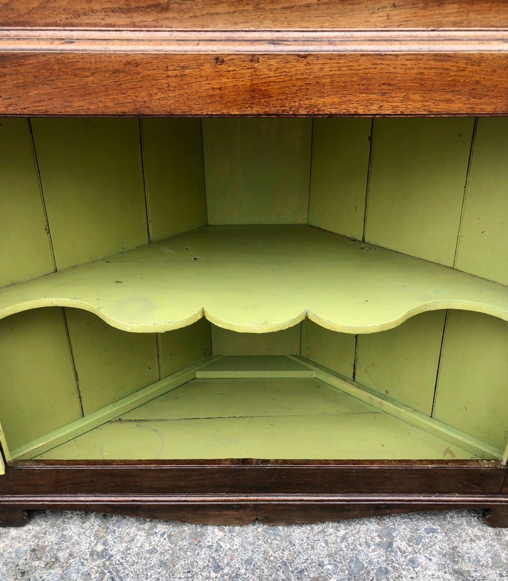 Large Georgian Oak Floorstanding Corner Cupboard  View XIV
