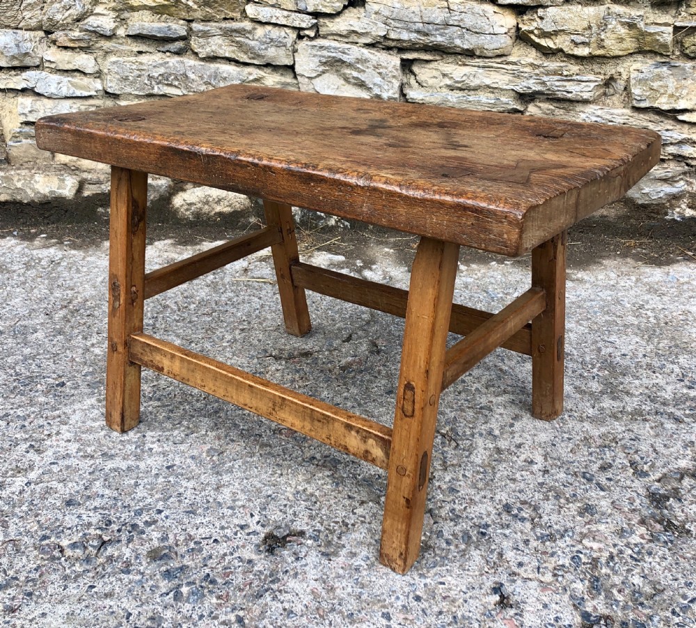 Primitive Slab Top Pig Table