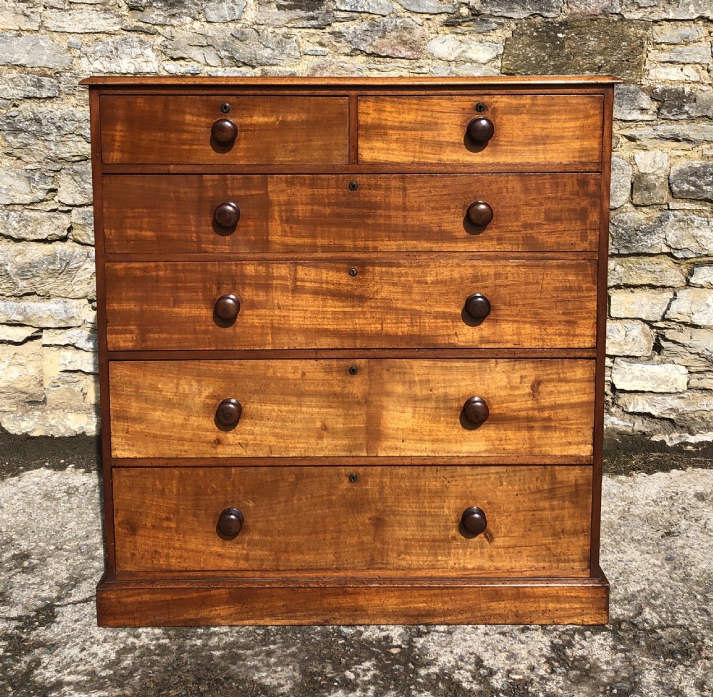 Large Victorian Mahogany Chest of Drawers View III