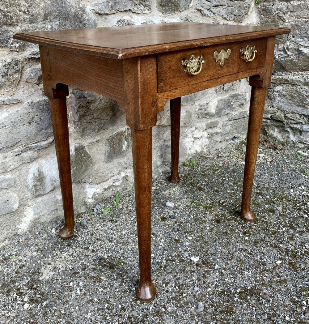 18th Century Georgian Oak Pad Foot Side Table  View VIII