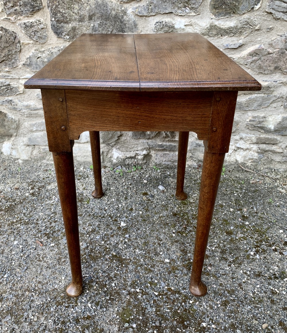 18th Century Georgian Oak Pad Foot Side Table  View XI
