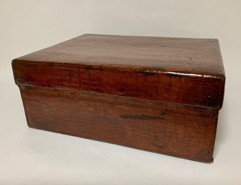 Antique Crocodile Travelling Case Suitcase View VI
