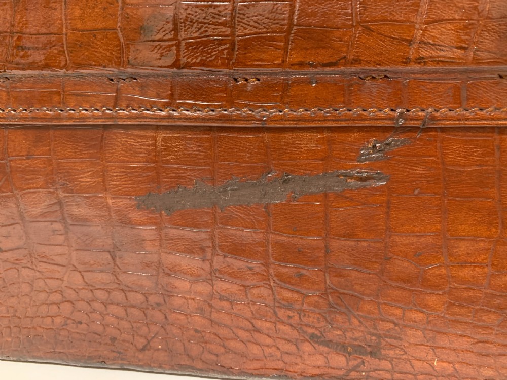 Antique Crocodile Travelling Case Suitcase View XIV