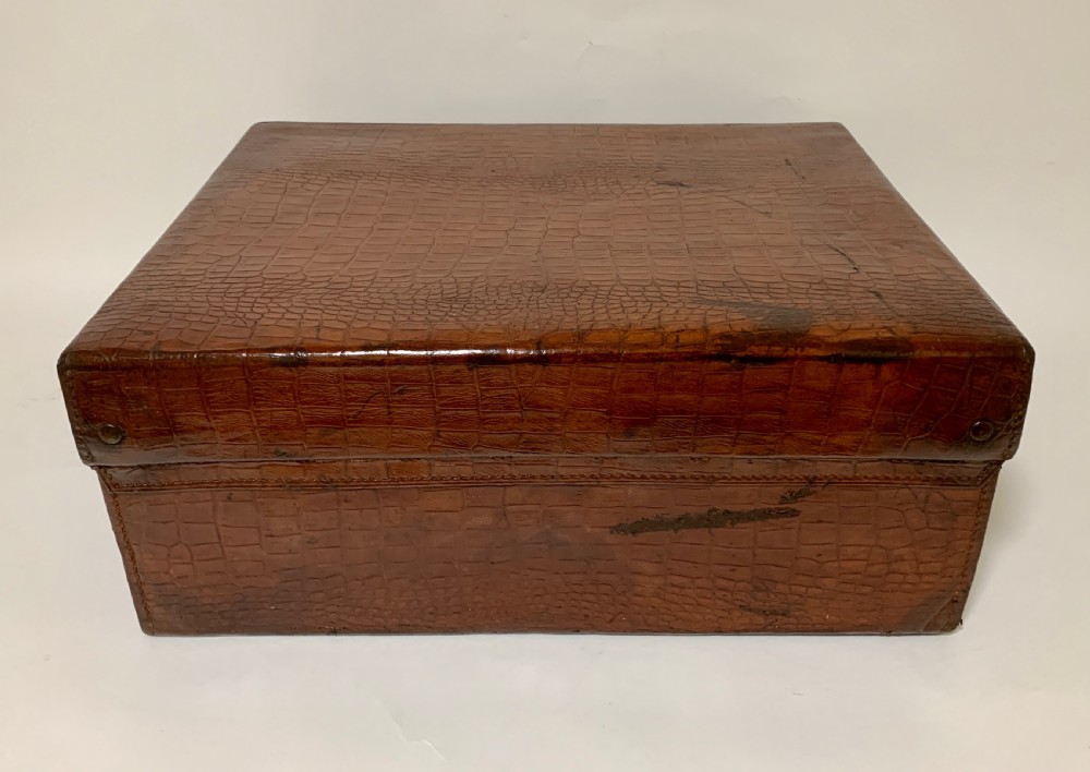Antique Crocodile Travelling Case Suitcase View XVII