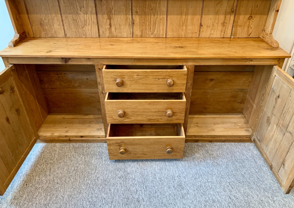 Large Antique Pine Dresser View XI