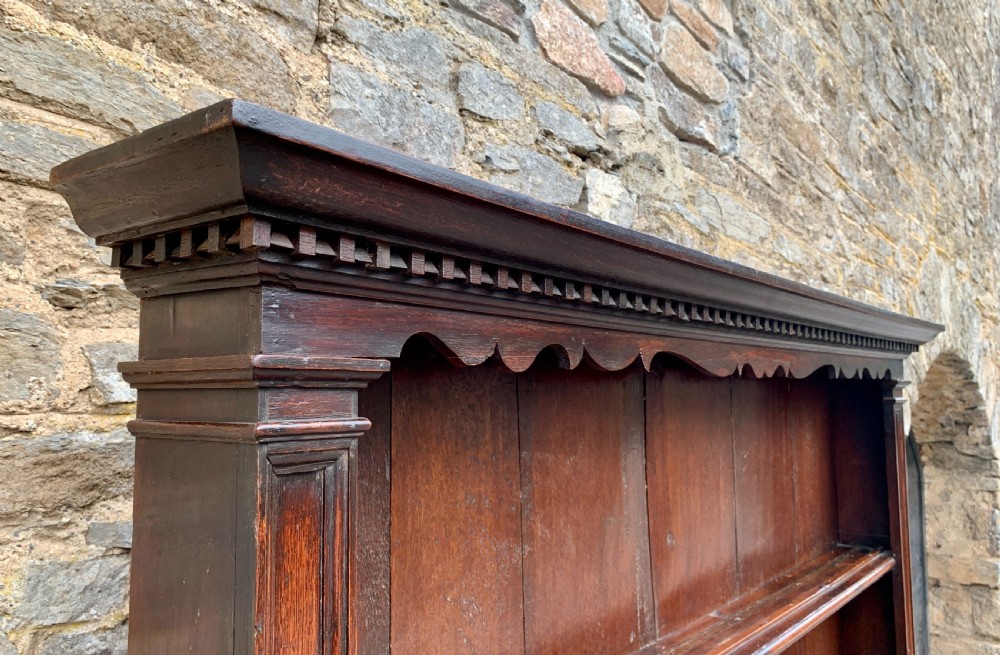 18th Century Georgian Oak Dresser  View IX