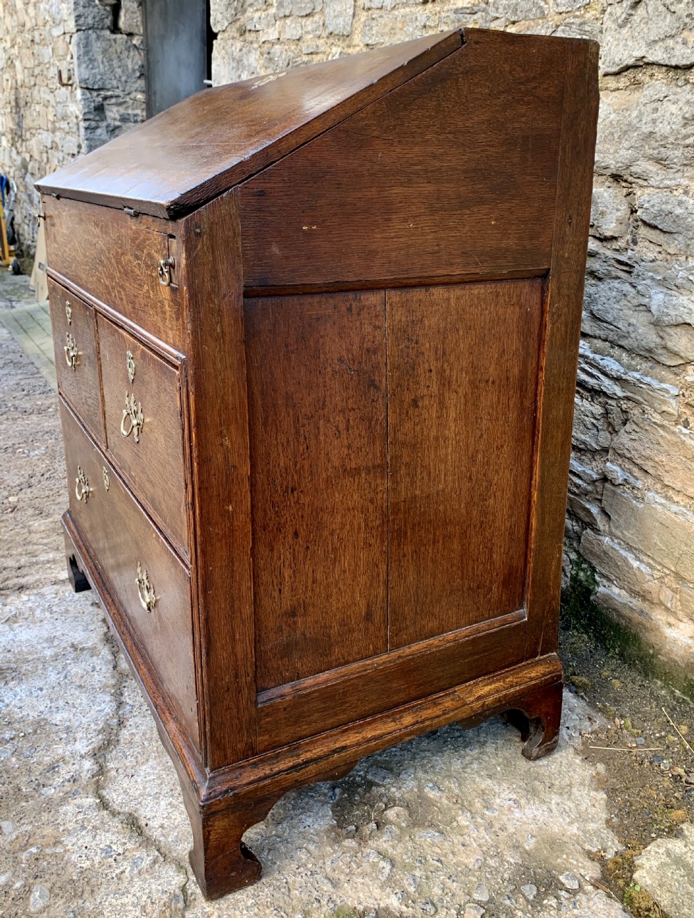 18th Century Georgian Oak Crossbanded Bureau View VIII