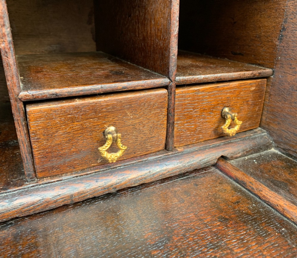 18th Century Georgian Oak Crossbanded Bureau View XV