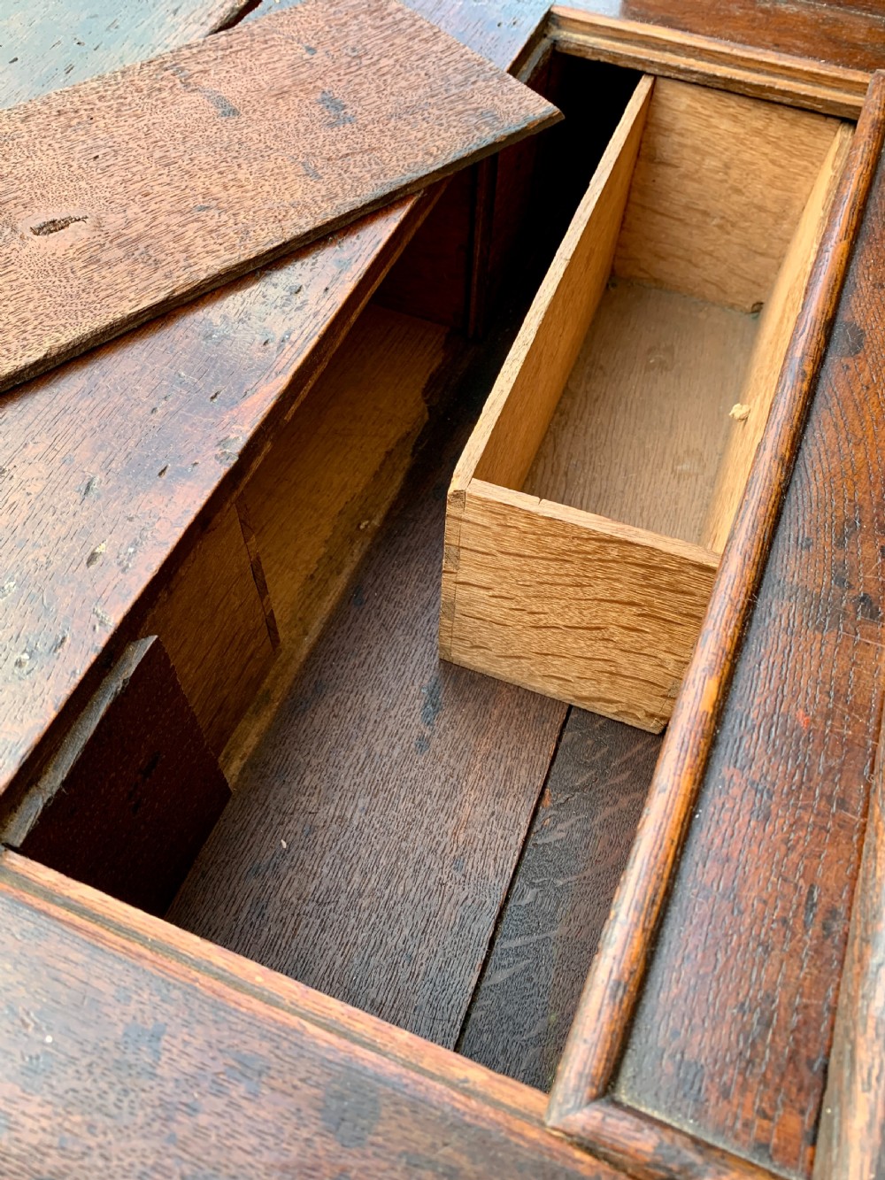 18th Century Georgian Oak Crossbanded Bureau View XX
