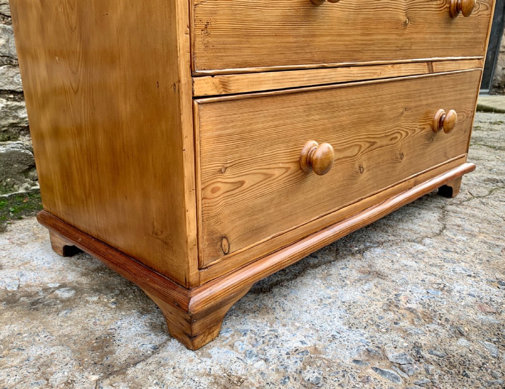 Antique Pine Chest of Drawers  View XVII