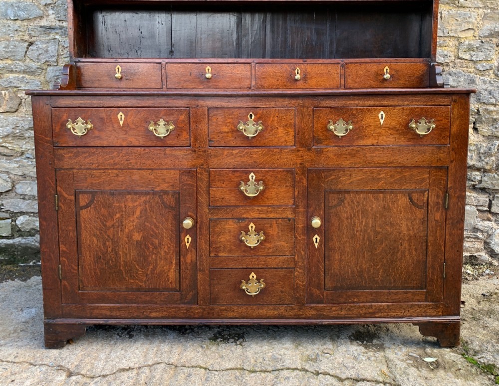Georgian Welsh Oak Dresser View V