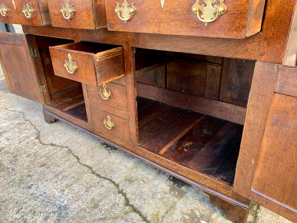 Georgian Welsh Oak Dresser View XIII