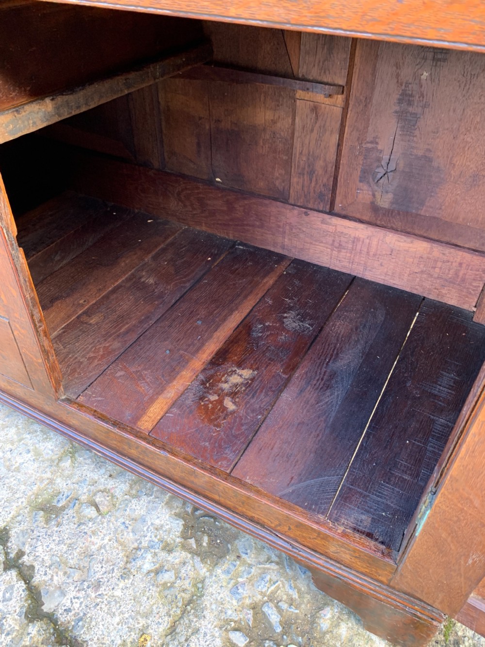 Georgian Welsh Oak Dresser View XVII