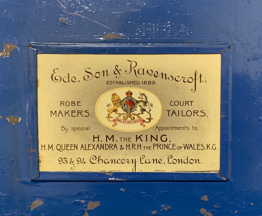 Antique Ravenscroft Barristers' Robe Case View IV