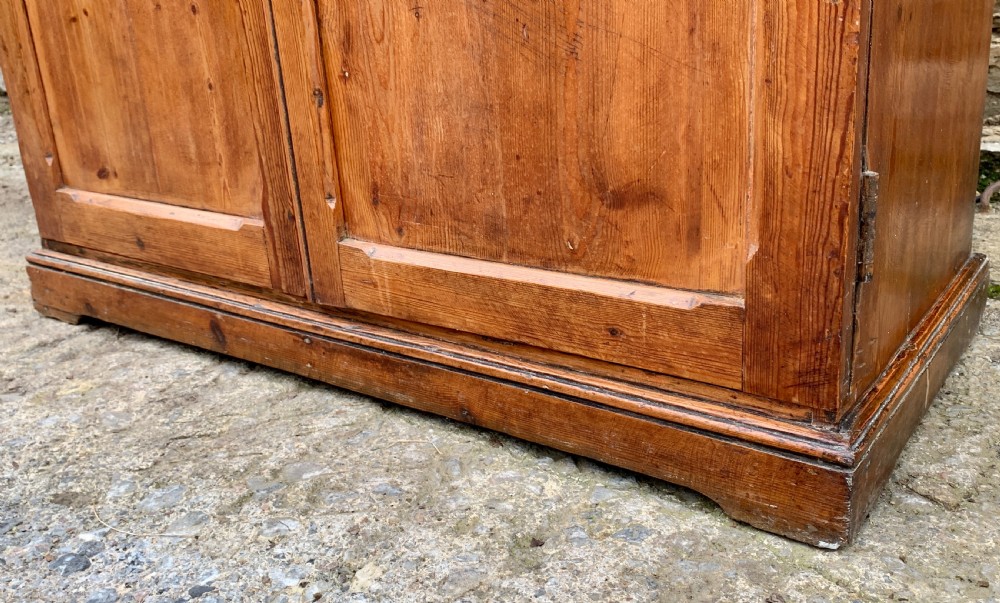 Small Antique Pine Glazed Dresser View VIII