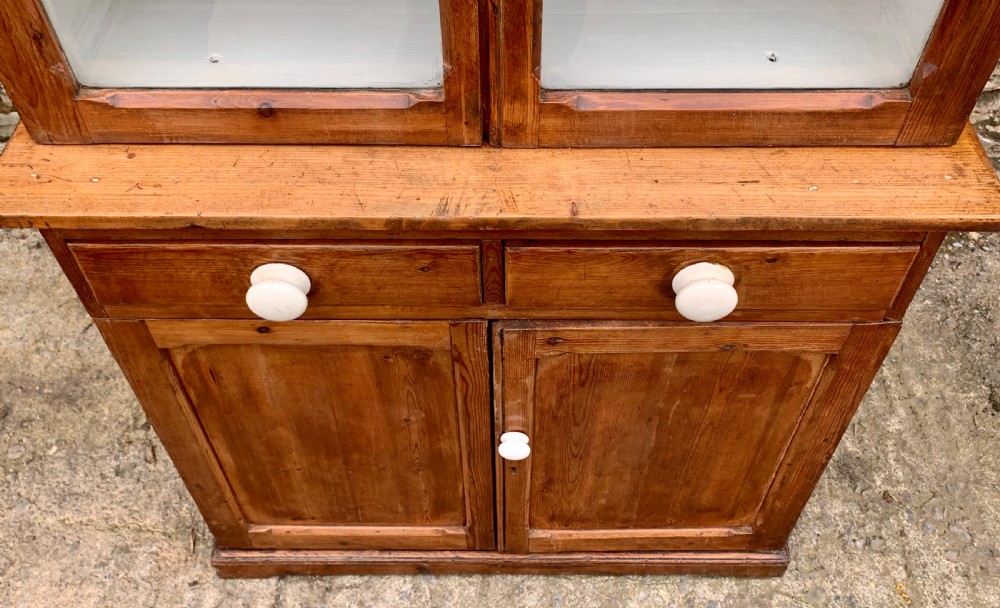 Small Antique Pine Glazed Dresser View XIV